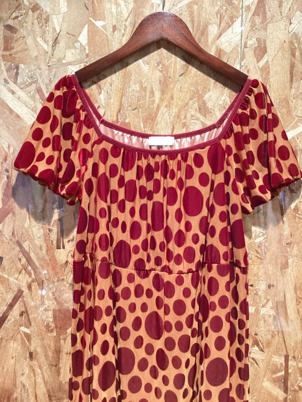 画像2: エンリコドマーニ　ENRICODOMANI　ドット　水玉　ボルドーカラーが目を惹く　おしゃれワンピース (2)