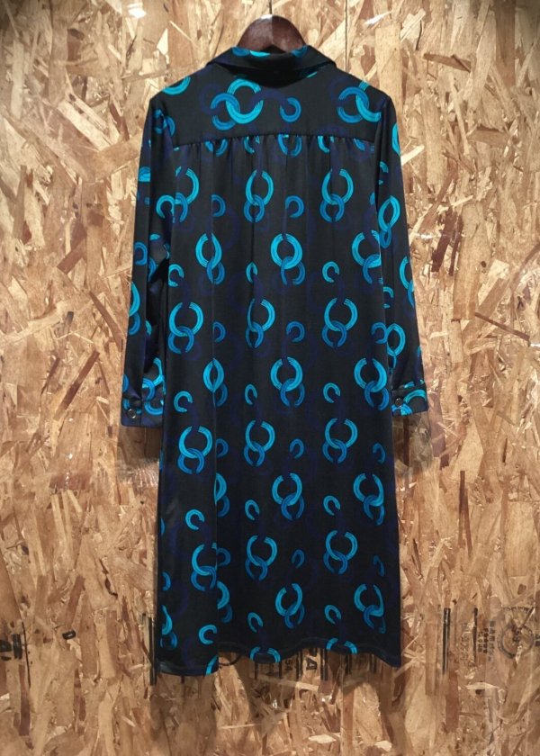 画像4: レトロでかわいい　ブルー系　JULIE BROWN　ストレッチ素材　ワンピース　共布ベルト付き (4)