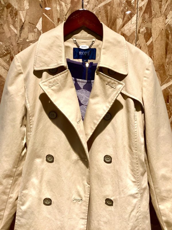 画像2: ROPE　ロペ　春秋に大活躍　格好良く決まる　ロング丈　トレンチコート　 (2)